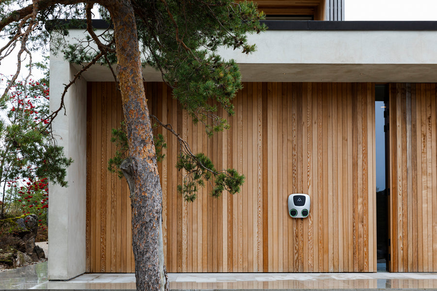 Charge Amps Aura 2×22 kW WiFi, LAN 4G kahden auton latausasema sähköauton latausasema