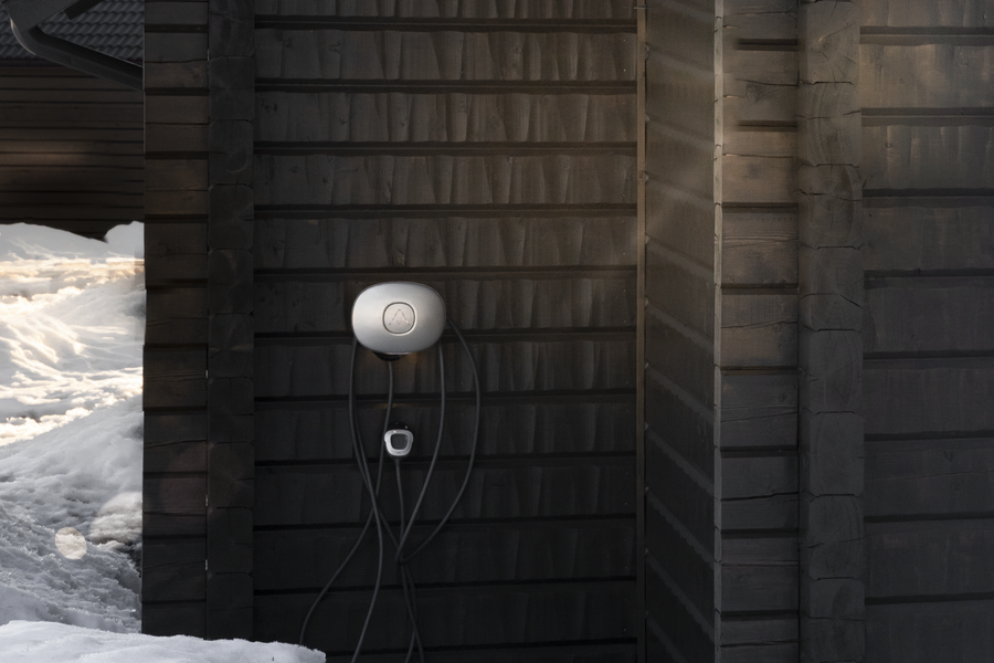 Charge Amps Halo 11 kW T2 Schuko OCPP sähköauton latausasema