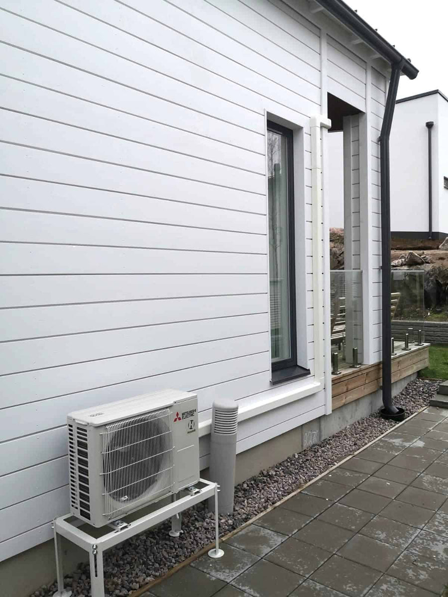Mitsubishi air source heat pump installed in Uusimaa