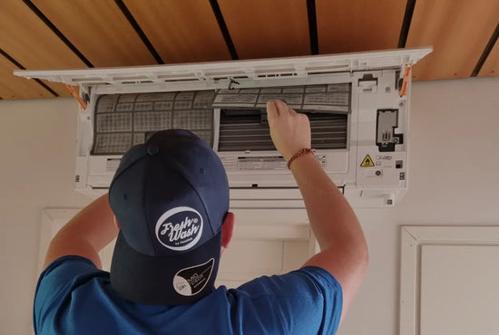 huolto ilmalämpöpumppu (1).webp__PID:d1880ff1-7fb7-4376-8ffb-e3a729a9126d